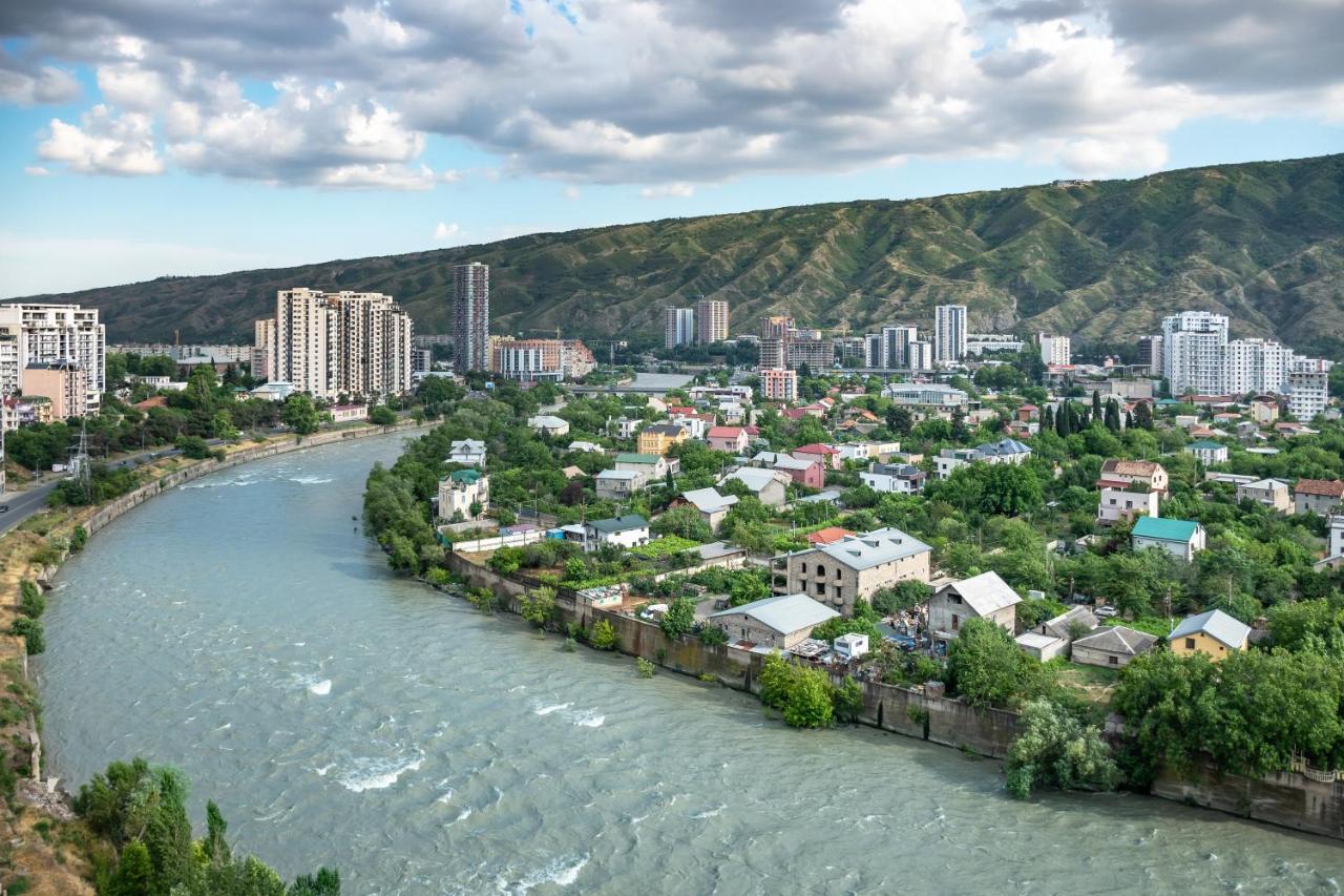 Royal Tulip Hotel & Casino, Τυφλίδα Εξωτερικό φωτογραφία The Rioni River in Vladikavkaz