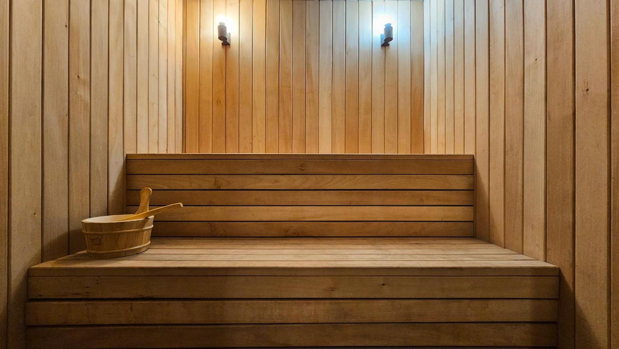 Royal Tulip Hotel & Casino, Τυφλίδα Εξωτερικό φωτογραφία A Finnish sauna
